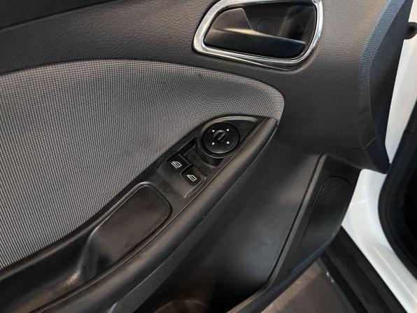 Ford Focus III с пробегом 2013 года, цена 590 000 рублей, 240115 км, седан, Автокод Объявления