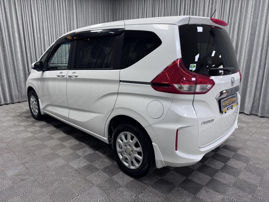 Honda Freed II Рестайлинг Стерлитамак  - изображение 10