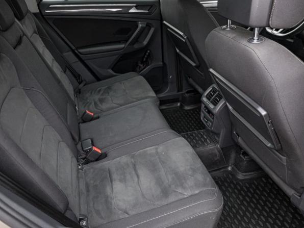 Volkswagen Tiguan II с пробегом 2018 года, цена 2 755 250 рублей, 97779 км, внедорожник, Автокод Объявления