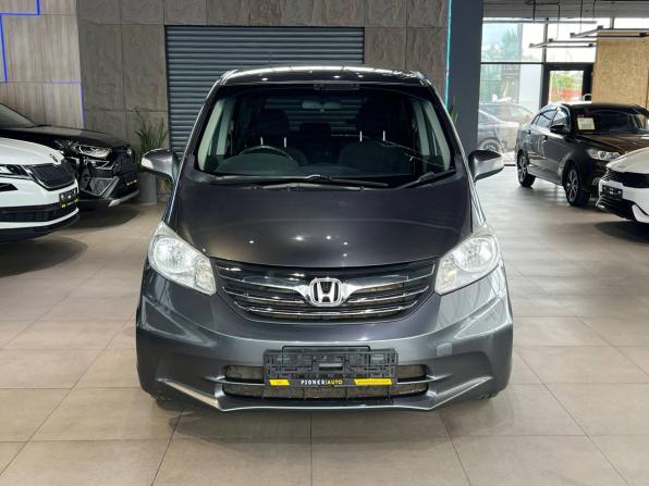 Honda Freed I Рестайлинг с пробегом 2012 года, цена 1 150 000 рублей, 145000 км, компактвэн, Автокод Объявления