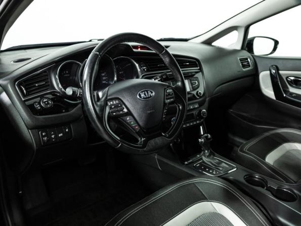 Kia Ceed II Рестайлинг с пробегом 2015 года, цена 1 370 000 рублей, 124024 км, хэтчбек, Автокод Объявления