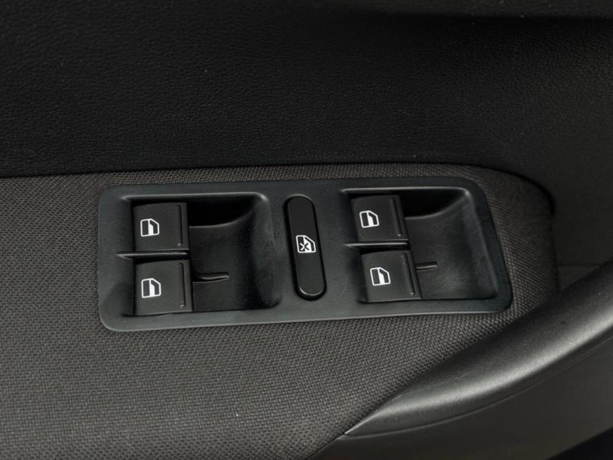 Volkswagen Polo V Рестайлинг Ульяновск  - изображение 13