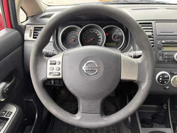 Nissan Tiida I с пробегом 2010 года, цена 478 000 рублей, 300160 км, хэтчбек, Автокод Объявления