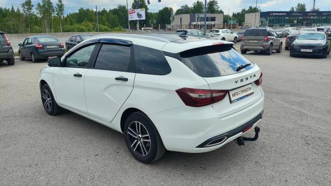 Lada (ВАЗ) Vesta I Рестайлинг (NG) с пробегом 2024 года, цена 1 390 000 рублей, 37500 км, универсал, Автокод Объявления