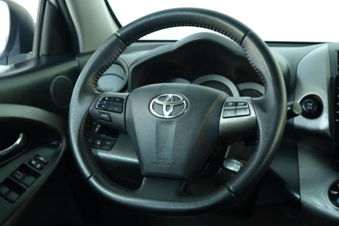 Toyota RAV4 III (XA30) Рестайлинг с пробегом 2012 года, цена 1 529 000 рублей, 273000 км, внедорожник, Автокод Объявления