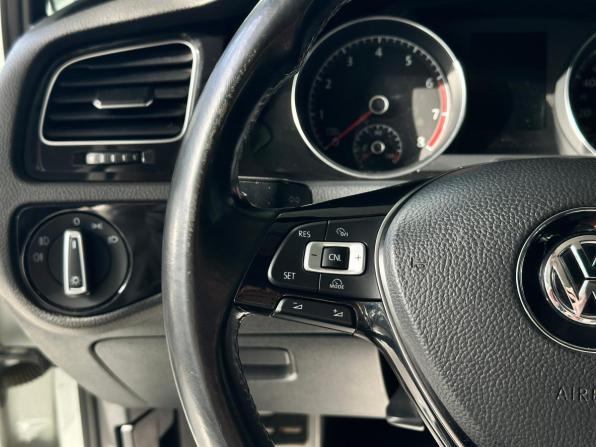 Volkswagen Golf VII с пробегом 2013 года, цена 1 200 000 рублей, 178808 км, хэтчбек, Автокод Объявления