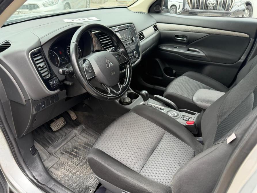 Mitsubishi Outlander III Рестайлинг 2 Санкт-Петербург  - изображение 7