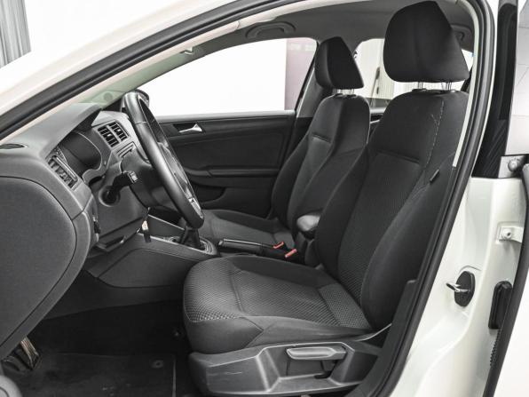 Volkswagen Jetta VI с пробегом 2014 года, цена 1 560 000 рублей, 71185 км, седан, Автокод Объявления