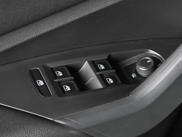Volkswagen Jetta VII с пробегом 2020 года, цена 2 730 000 рублей, 114155 км, седан, Автокод Объявления