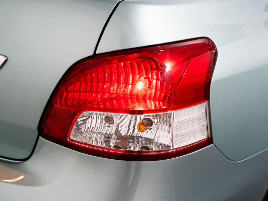 Toyota Belta I Иркутск  - изображение 19