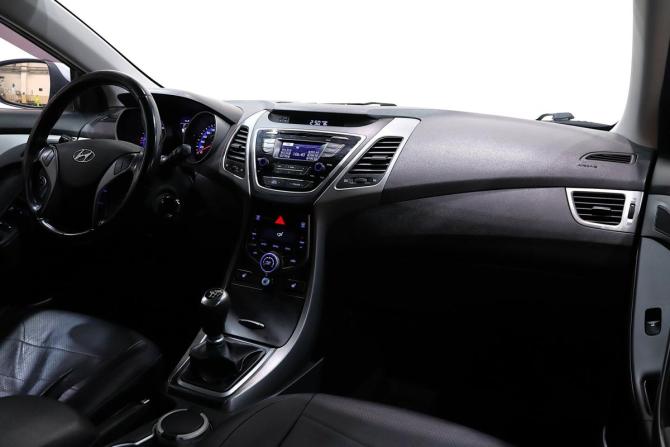 Hyundai Elantra V (MD) Рестайлинг с пробегом 2015 года, цена 947 000 рублей, 140000 км, седан, Автокод Объявления