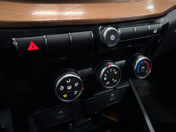 Lada (ВАЗ) Vesta I Рестайлинг (NG) с пробегом 2023 года, цена 1 270 000 рублей, 28704 км, седан, Автокод Объявления