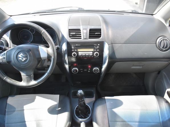 Suzuki SX4 I (Classic) Рестайлинг с пробегом 2011 года, цена 625 000 рублей, 193809 км, хэтчбек, Автокод Объявления