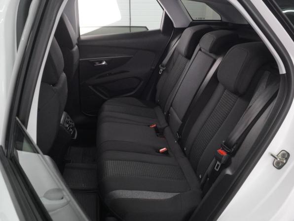 Peugeot 3008 II с пробегом 2017 года, цена 1 749 000 рублей, 81476 км, внедорожник, Автокод Объявления