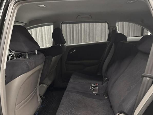 Honda Stream II Рестайлинг с пробегом 2010 года, цена 1 099 000 рублей, 202000 км, минивэн, Автокод Объявления