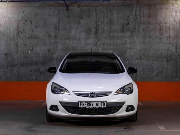 Opel Astra J Рестайлинг с пробегом 2013 года, цена 870 000 рублей, 203523 км, хэтчбек, Автокод Объявления