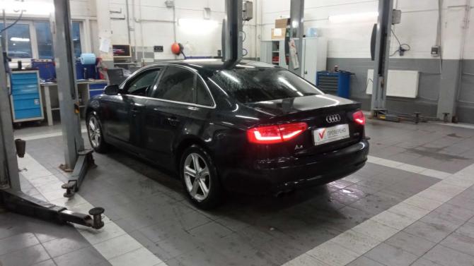 Audi A4 IV (B8) Рестайлинг с пробегом 2012 года, цена 1 250 000 рублей, 177132 км, седан, Автокод Объявления
