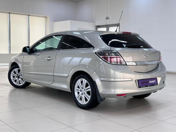 Opel Astra H Рестайлинг с пробегом 2010 года, цена 699 000 рублей, 198640 км, хэтчбек, Автокод Объявления