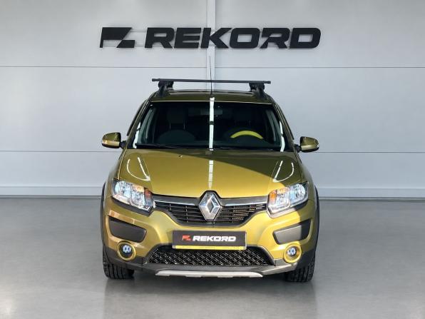 Renault Sandero II с пробегом 2015 года, цена 839 000 рублей, 72017 км, хэтчбек, Автокод Объявления
