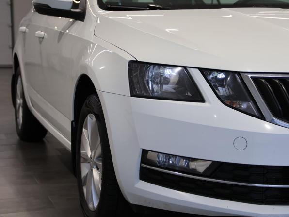 Skoda Octavia III (A7) Рестайлинг с пробегом 2018 года, цена 1 370 000 рублей, 154352 км, лифтбек, Автокод Объявления
