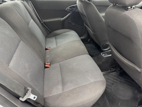 Ford Focus I Рестайлинг с пробегом 2004 года, цена 370 000 рублей, 238262 км, хэтчбек, Автокод Объявления
