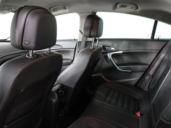 Opel Insignia I Рестайлинг с пробегом 2014 года, цена 1 239 000 рублей, 201801 км, лифтбек, Автокод Объявления
