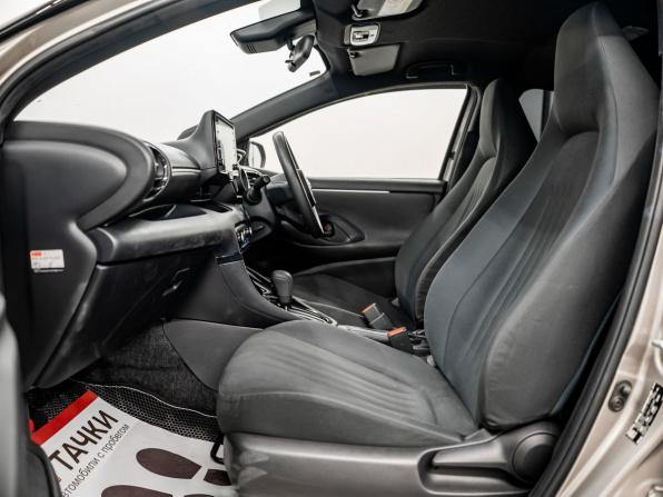 Toyota Yaris IV с пробегом 2020 года, цена 1 147 000 рублей, 151000 км, хэтчбек, Автокод Объявления