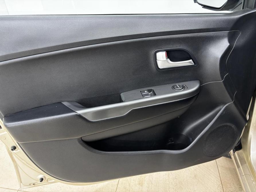 Kia Rio III Альметьевск  - изображение 9