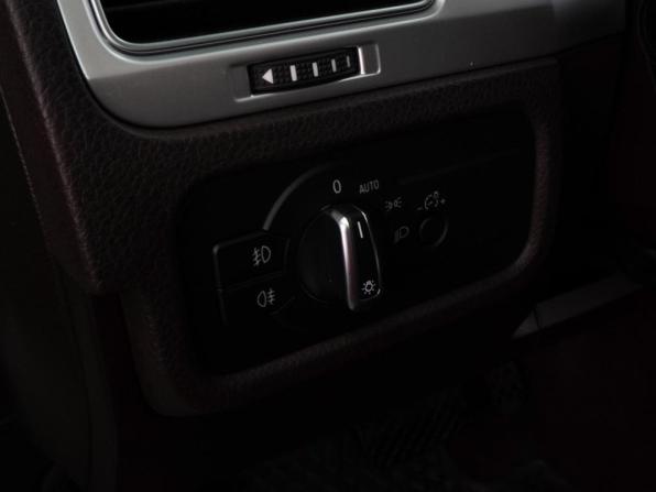Volkswagen Touareg II Рестайлинг с пробегом 2015 года, цена 2 599 000 рублей, 200136 км, внедорожник, Автокод Объявления
