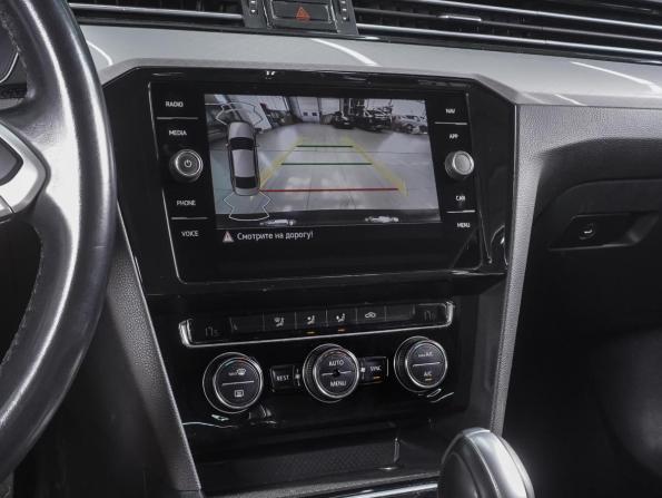 Volkswagen Passat B8 Рестайлинг с пробегом 2019 года, цена 2 369 000 рублей, 151942 км, седан, Автокод Объявления
