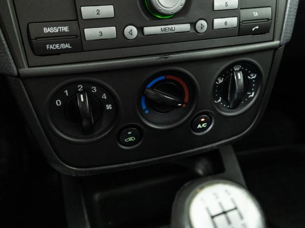 Ford Fiesta Mk5 с пробегом 2007 года, цена 279 777 рублей, 216000 км, хэтчбек, Автокод Объявления
