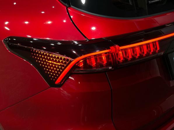 JETOUR X70+ I Рестайлинг с пробегом 2024 года, цена 2 750 000 рублей, 9595 км, внедорожник, Автокод Объявления