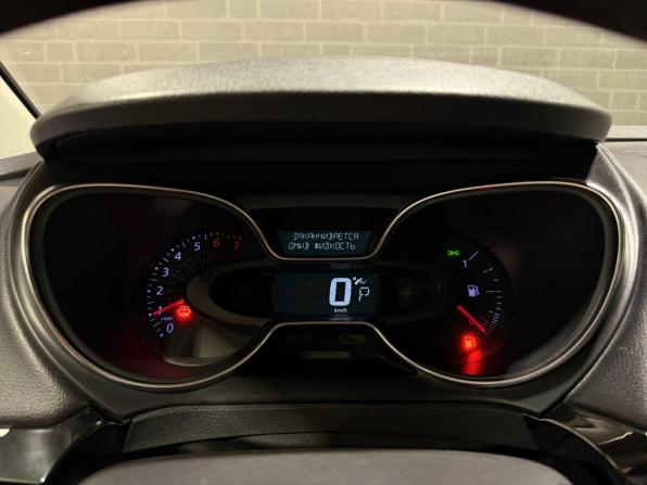 Renault Kaptur I Рестайлинг с пробегом 2020 года, цена 1 690 000 рублей, 54099 км, внедорожник, Автокод Объявления