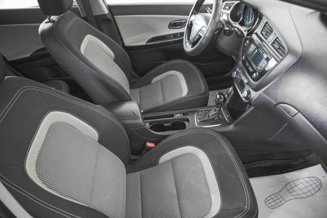 Kia Ceed II с пробегом 2015 года, цена 1 269 000 рублей, 169849 км, хэтчбек, Автокод Объявления
