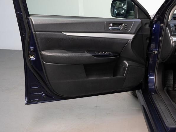 Subaru Legacy V с пробегом 2011 года, цена 1 100 000 рублей, 177522 км, седан, Автокод Объявления