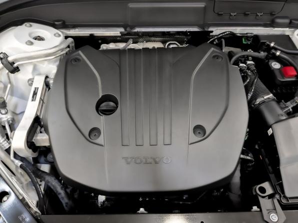 Volvo XC60 II Рестайлинг 2 с пробегом 2025 года, цена 5 695 000 рублей, 3800 км, внедорожник, Автокод Объявления