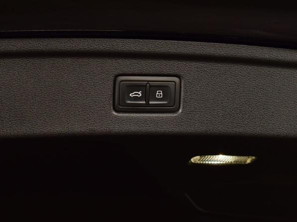 Audi A5 II (F5) с пробегом 2017 года, цена 3 099 997 рублей, 164689 км, лифтбек, Автокод Объявления