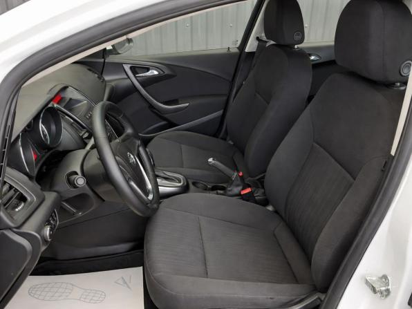 Opel Astra J с пробегом 2011 года, цена 817 000 рублей, 112237 км, хэтчбек, Автокод Объявления