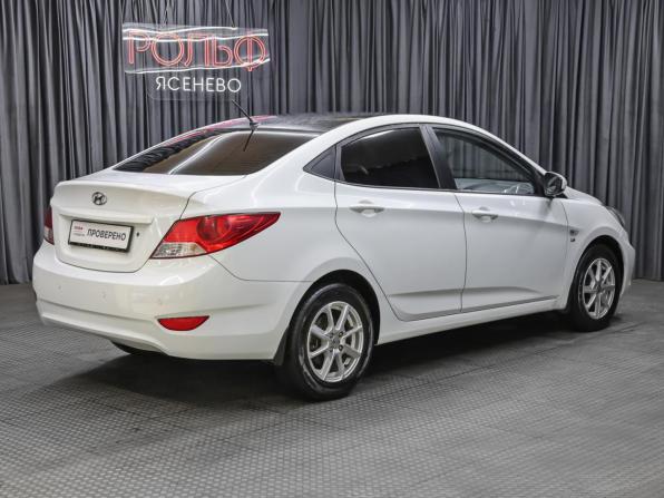 Hyundai Solaris I с пробегом 2011 года, цена 798 000 рублей, 157107 км, седан, Автокод Объявления