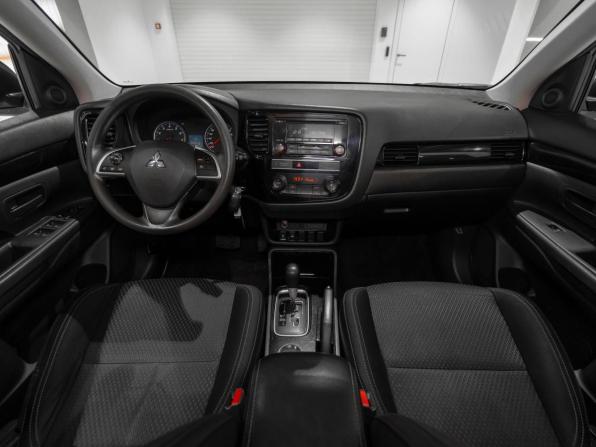 Mitsubishi Outlander III Рестайлинг 3 с пробегом 2018 года, цена 2 000 000 рублей, 95010 км, внедорожник, Автокод Объявления