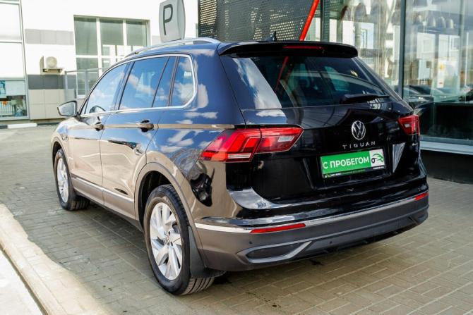 Volkswagen Tiguan II Рестайлинг с пробегом 2021 года, цена 2 937 000 рублей, 69293 км, внедорожник, Автокод Объявления
