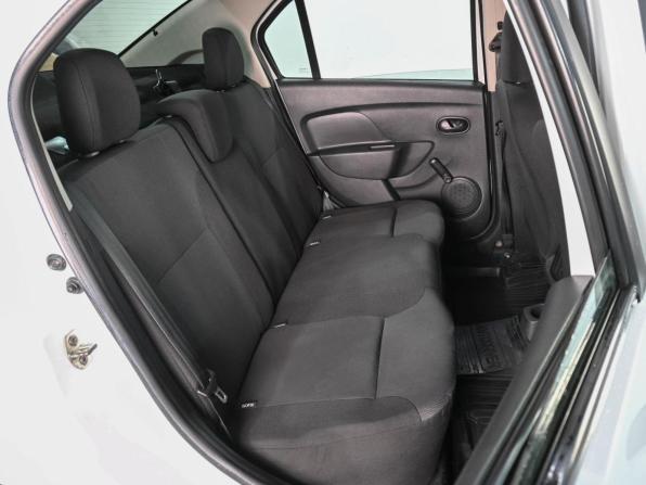 Renault Logan II Рестайлинг с пробегом 2019 года, цена 579 000 рублей, 152010 км, седан, Автокод Объявления
