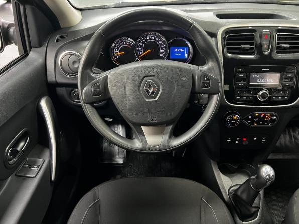 Renault Sandero II с пробегом 2017 года, цена 999 000 рублей, 93000 км, хэтчбек, Автокод Объявления