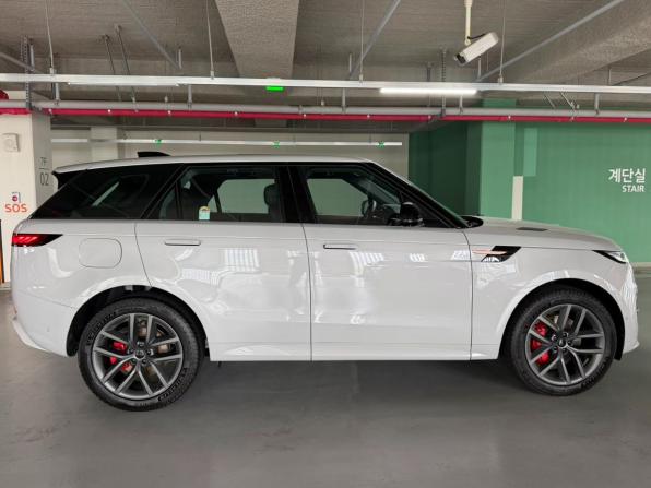 Новый Land Rover Range Rover Sport III 2025 года, цена 19 490 000 рублей, внедорожник, Автокод Объявления