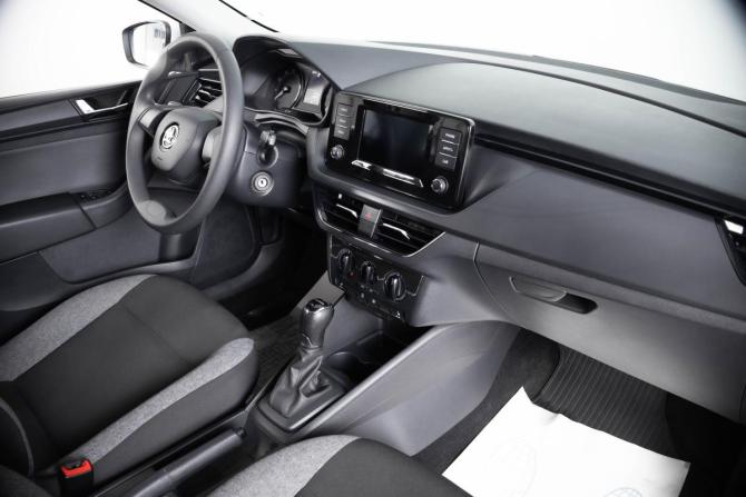 Skoda Rapid II с пробегом 2021 года, цена 1 799 000 рублей, 78265 км, лифтбек, Автокод Объявления
