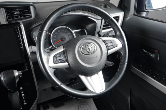 Toyota Roomy I Рестайлинг с пробегом 2020 года, цена 1 319 000 рублей, 77391 км, микровэн, Автокод Объявления