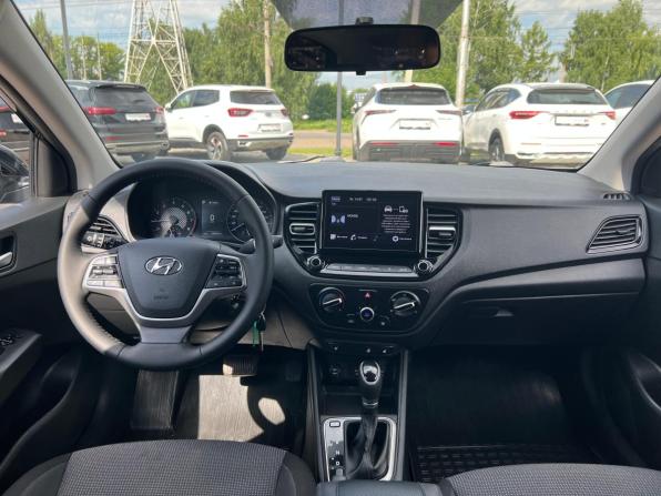 Hyundai Solaris II Рестайлинг с пробегом 2021 года, цена 1 514 000 рублей, 155461 км, седан, Автокод Объявления
