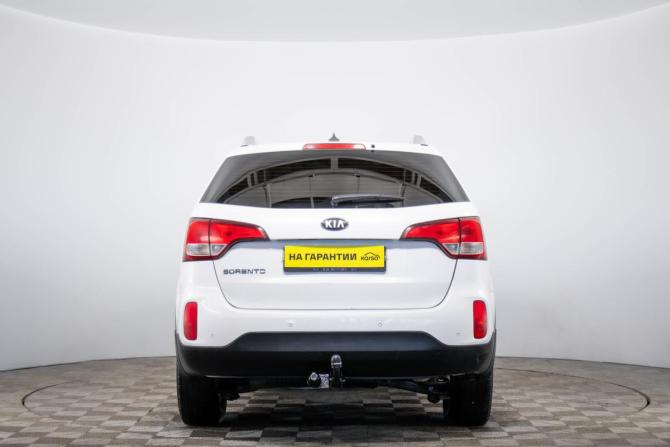 Kia Sorento II Рестайлинг с пробегом 2018 года, цена 2 099 000 рублей, 178000 км, внедорожник, Автокод Объявления