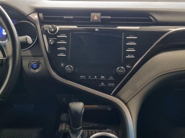 Toyota Camry VIII (XV70) с пробегом 2018 года, цена 3 016 000 рублей, 188994 км, седан, Автокод Объявления