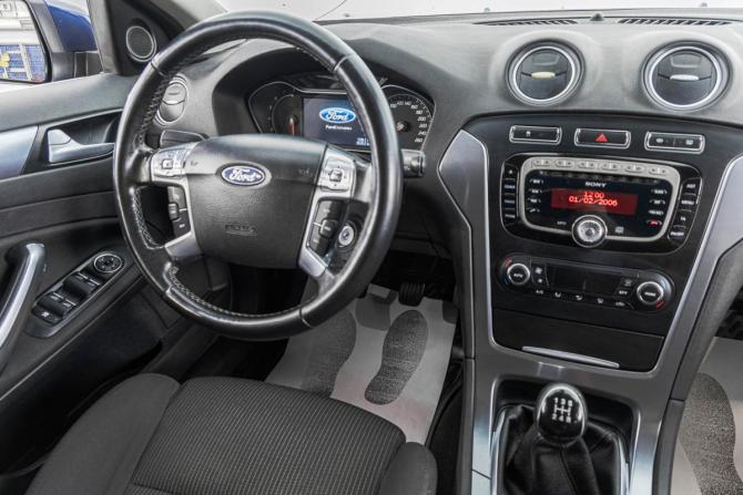 Ford Mondeo IV Рестайлинг с пробегом 2012 года, цена 699 000 рублей, 230000 км, седан, Автокод Объявления